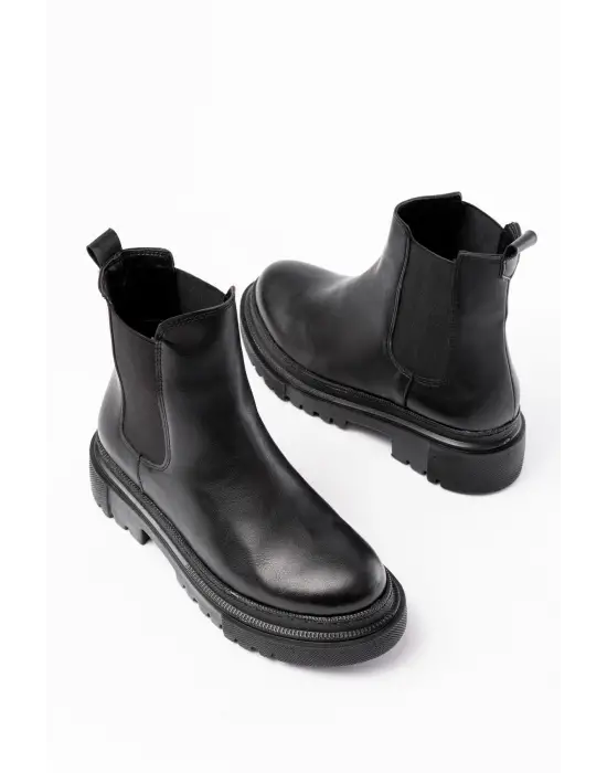 Siyah Lastikli Günlük Kadın Bot