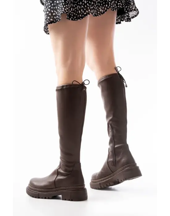Kahverengi Fermuarlı Günlük Kadın Çizme