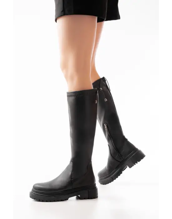 812-2291 Siyah Fermuarlı Günlük Kadın Çizme