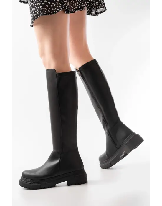 812-300 Siyah Fermuarlı Günlük Kadın Çizme