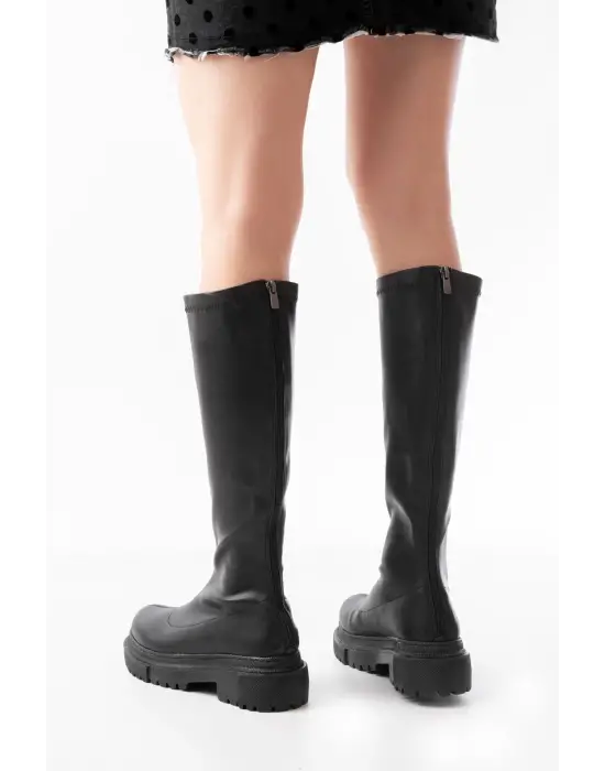Siyah Streç Arkadan Fermuarlı Günlük Kadın Çizme