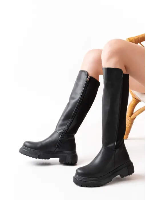Siyah Arkası Streç Fermuarlı Günlük Kadın Çizme