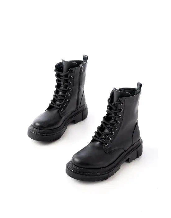 Siyah Bağcıklı Fermuarlı Günlük Kadın Bot