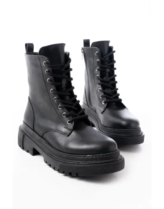 Siyah Bağcıklı Fermuarlı Günlük Kadın Bot