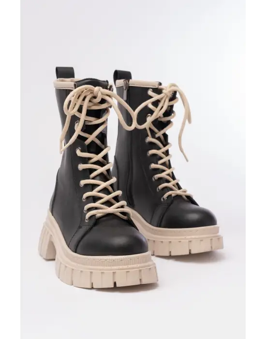 Siyah Bağcıklı Kalın Tabanlı Fermuarlı Günlük Kadın Bot