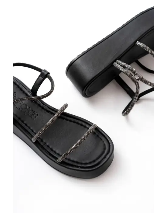 861-1008 Siyah Platin Taşlı Dolgu Topuklu Kadın Sandalet