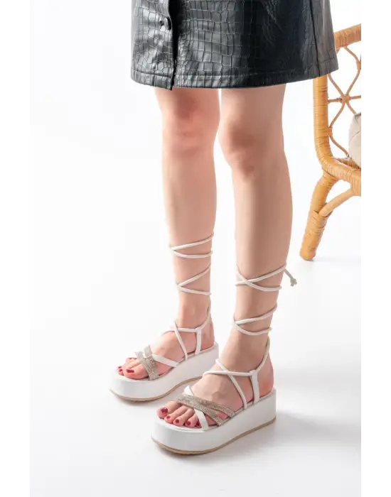 861-1010 Beyaz Gümüş Taşlı Bilekten Bağlamalı Kadın Sandalet