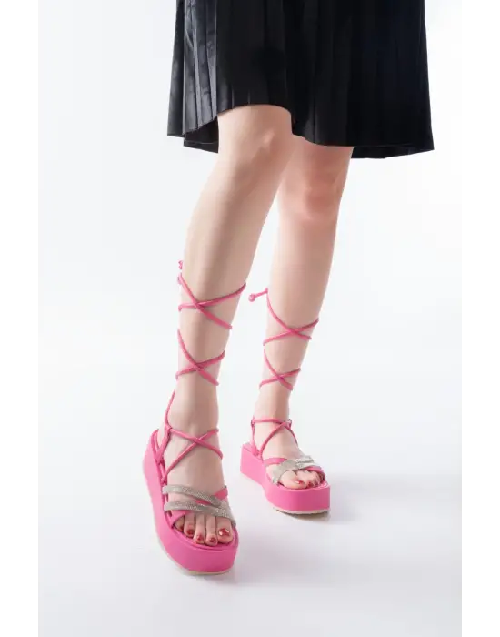 861-1010 Fuşya Gümüş Taşlı Bilekten Bağlamalı Kadın Sandalet