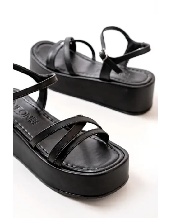Siyah Dolgu Kadın Sandalet