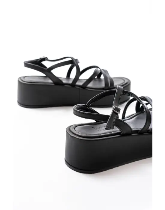 861-1029 Siyah Dolgu Kadın Sandalet