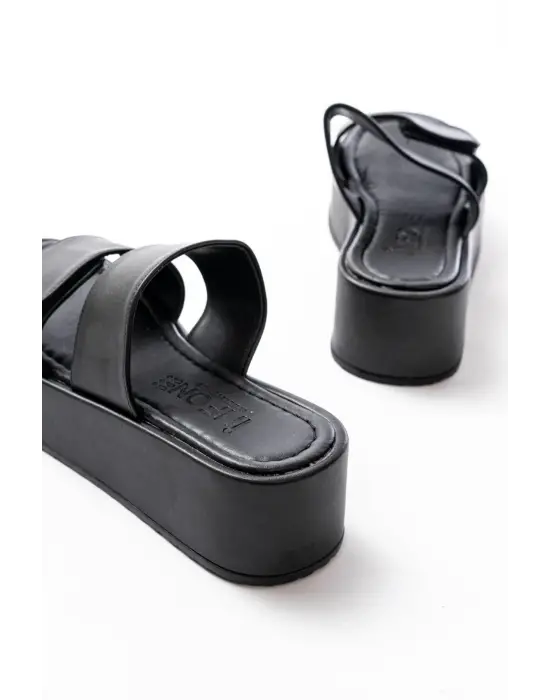 861-1034 Siyah Çıtçıtlı Dolgu Topuk Kadın Terlik