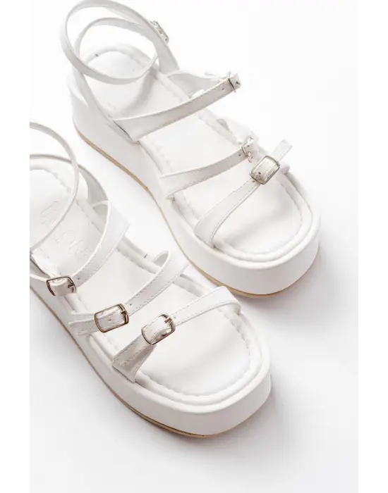 861-1222 Beyaz Tokalı Bilekten Bağlamalı Dolgu Kadın Sandalet