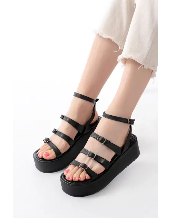 861-1222 Siyah Tokalı Bilekten Bağlamalı Dolgu Kadın Sandalet