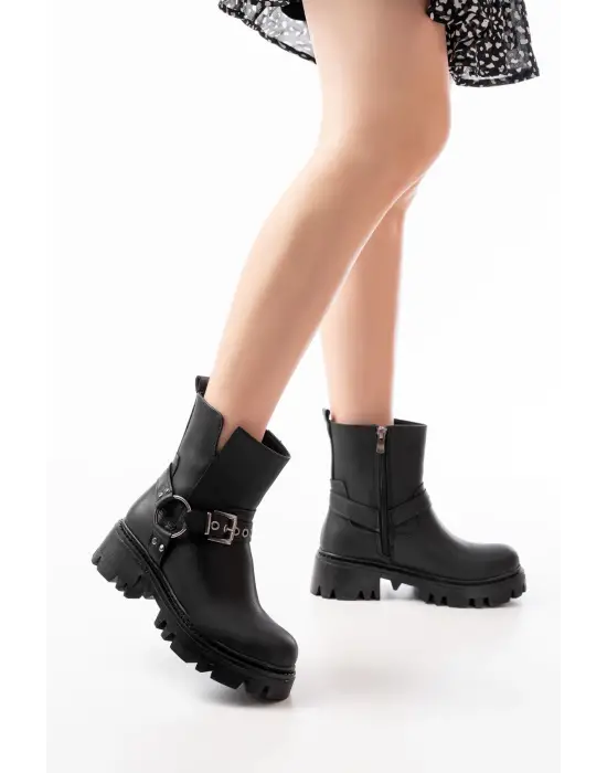 Siyah Fermuarlı Günlük Kadın Bot
