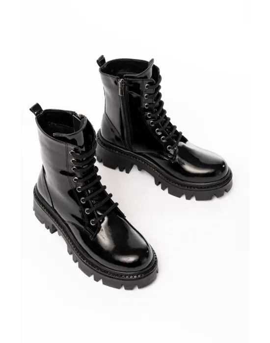 Siyah Rugan Bağcıklı Fermuarlı Günlük Kadın Bot