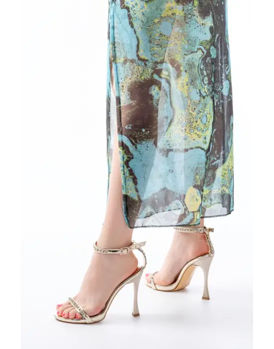 Gold Taş Aksesuarlı Platformlu Topuklu Kadın Terlik