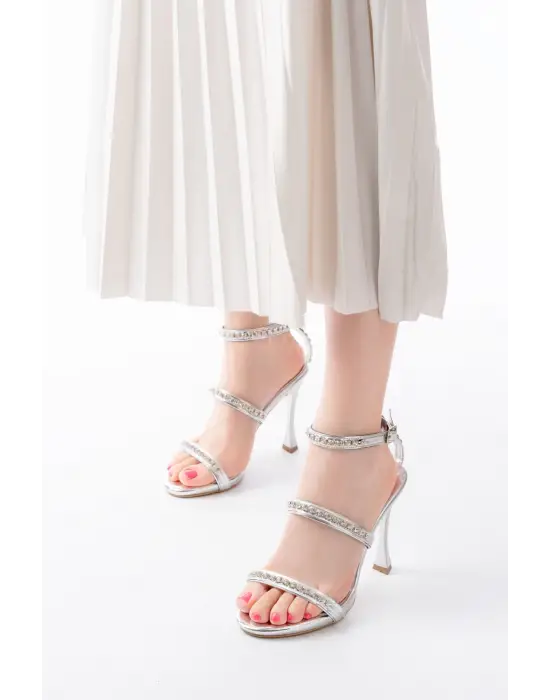 Gümüş Taşlı Platformlu Topuklu Kadın Ayakkabı