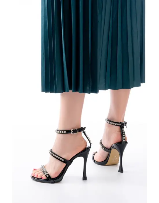 Siyah Taşlı Platformlu Topuklu Kadın Ayakkabı