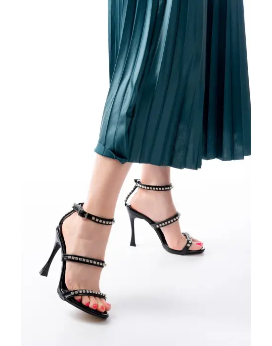 Siyah Taşlı Platformlu Topuklu Kadın Ayakkabı