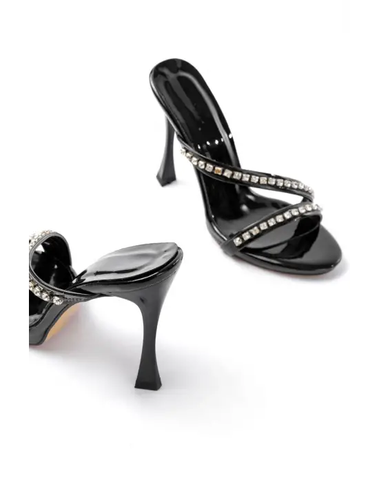 Kadın Siyah Gümüş Taşlı Platformlu Topuklu Terlik