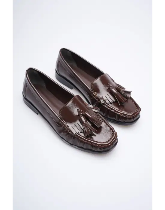 Acı Kahve Rugan Püsküllü Kadın Loafer Ayakkabı TR88MS01B