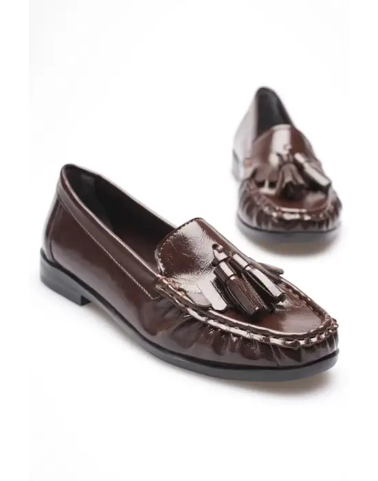 Acı Kahve Rugan Püsküllü Kadın Loafer Ayakkabı TR88MS01B
