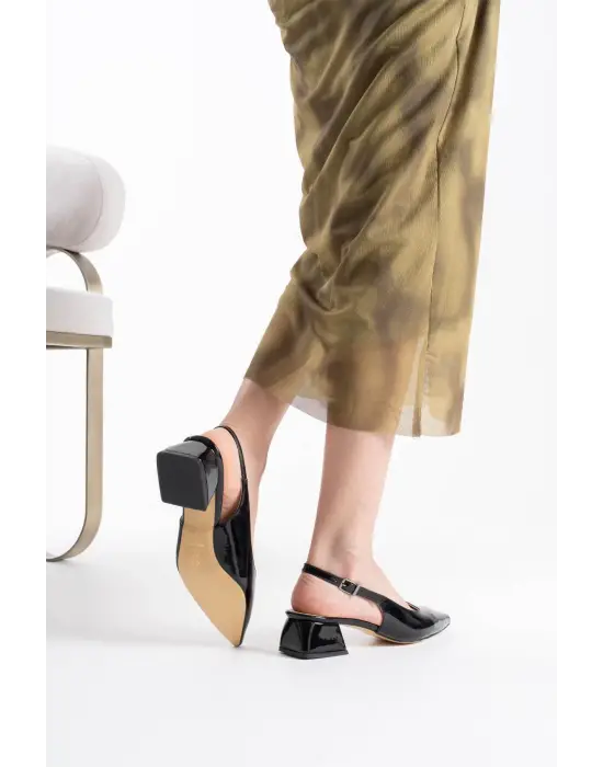 Allien Siyah Rugan Kadın Ayakkabı