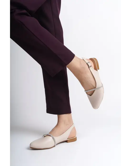 Allıson Tokalı Ortopedik Rahat Taban Taş Detaylı Kadın Babet Ayakkabı  Kt - Krem