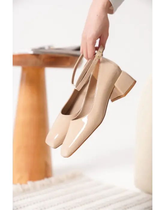 Arilla Bej Rugan Kadın Topuklu Ayakkabı