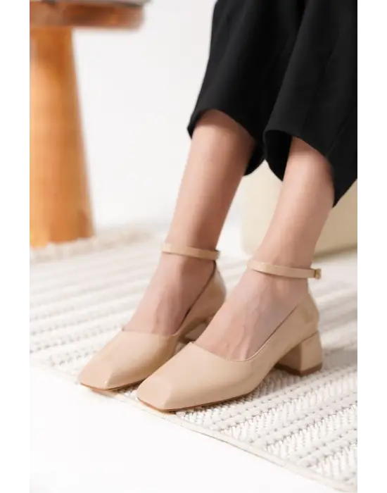 Arilla Bej Rugan Kadın Topuklu Ayakkabı