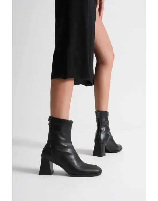 Arvena Siyah Kalın Topuklu Streç Bot