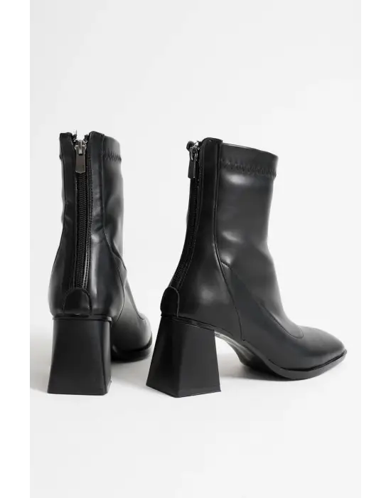 Arvena Siyah Kalın Topuklu Streç Bot