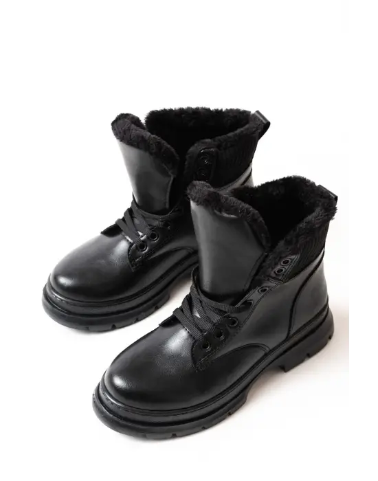 Siyah Bağcıklı Günlük Kadın Bot