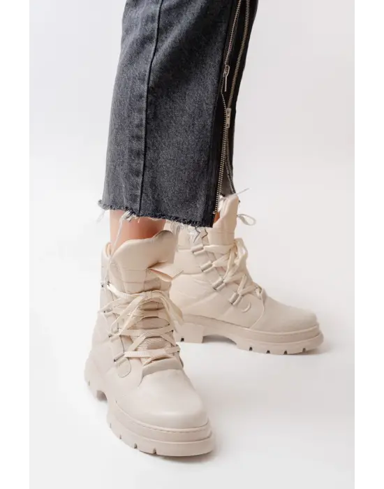 Bej Bağcıklı Su Geçirmez Kadın Kar Botu