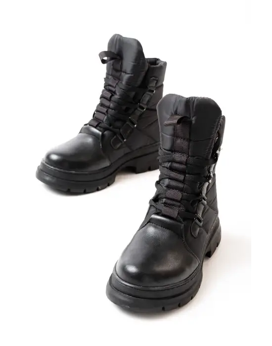 Siyah Bağcıklı Su Geçirmez Kadın Kar Botu