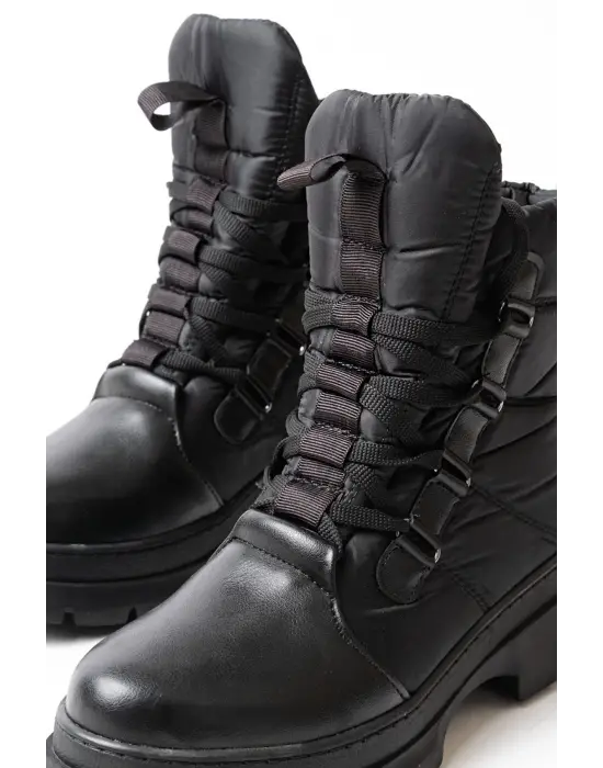 Siyah Bağcıklı Su Geçirmez Kadın Kar Botu