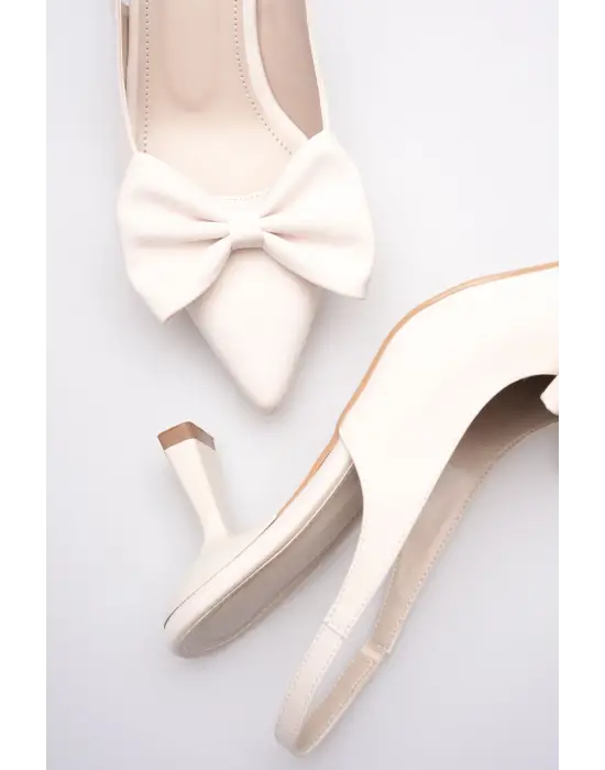 Bej Fiyonklu Kitten Topuklu Slingback Kadın Ayakkabı TR08MS24B