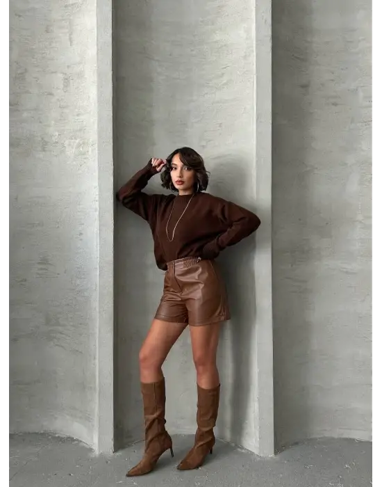 Beli Lastikli Çıtçıtlı Deri Şort Kahve W241007