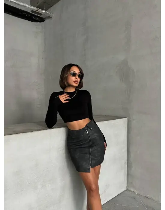 Beli Pervazlı Fermuarlı Eskitme Deri Etek W24431