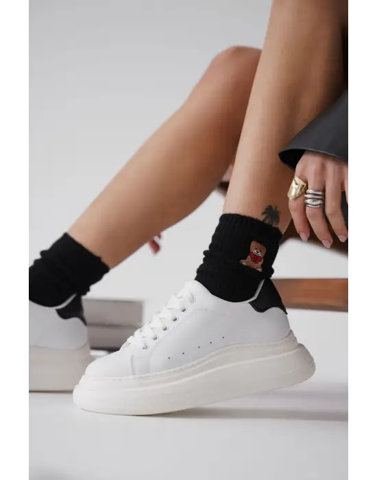 Bella Beyaz Arkası Siyah Kadın Spor Ayakkabı