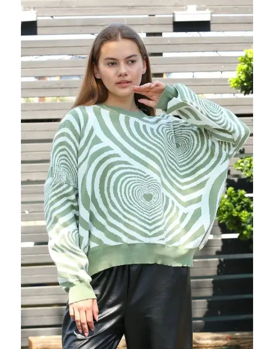 Beyaz Kalp Çizgili Kazak Mint