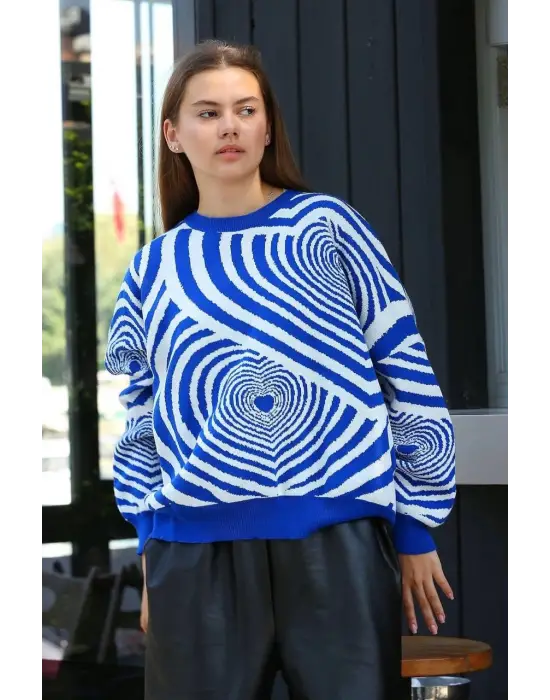 Beyaz Kalp Çizgili Kazak Saks Mavisi