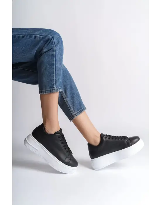 Bıana Bağcıklı Ortopedik Taban Kadın Sneaker Spor Ayakkabı  Bt - Siyah