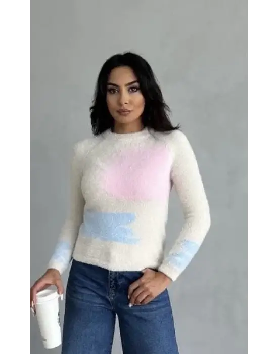 Bıyıklı Triko Kazak Beyaz