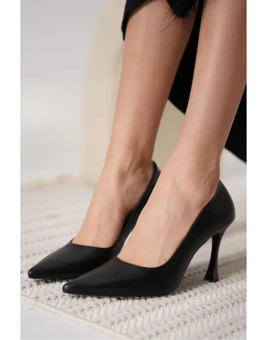 Blade Siyah Cilt Kadın Stiletto