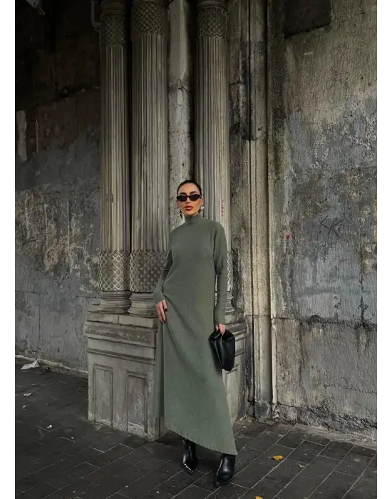 Boğazlı Kalın Bürümcük Uzun Elbise Yeşil