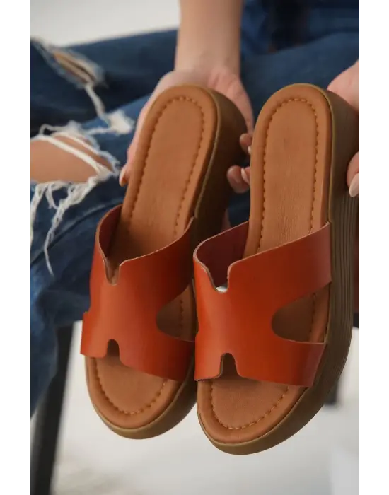 Borlina Kiremit Hakiki Deri Terlik