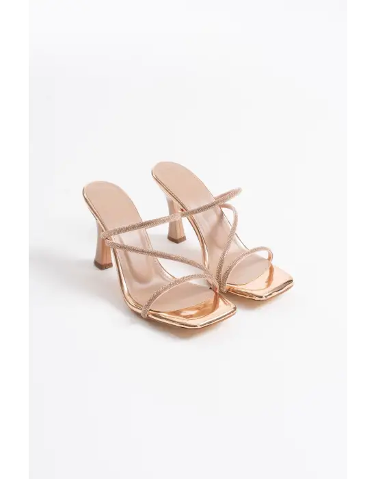 Capella Altın Taşlı Topuklu Kadın Terlik