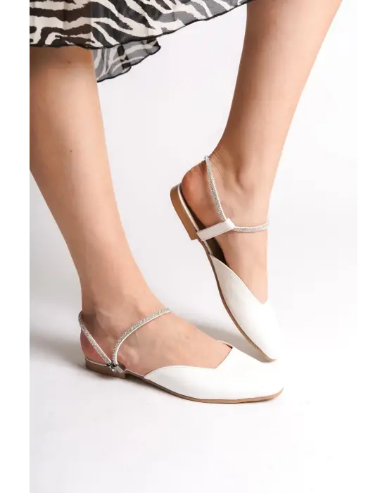 Carolıne Lastikli Ortopedik Rahat Taban Bilekten Taş Detaylı Kadın Babet Ayakkabı  Kt - Beyaz