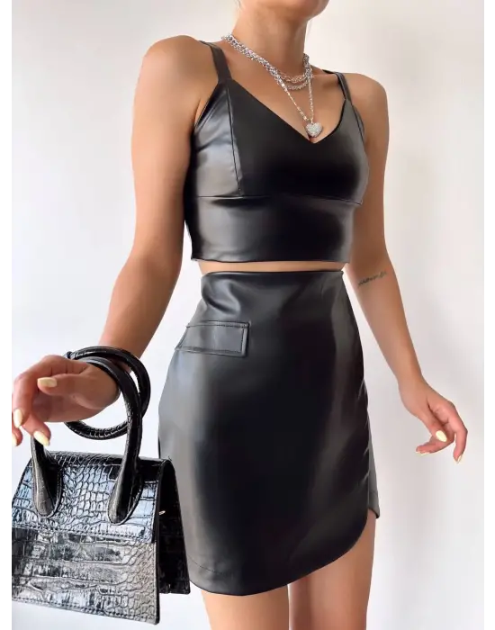 Cep Detaylı Oval Kapaklı Deri Etek Siyah H240048